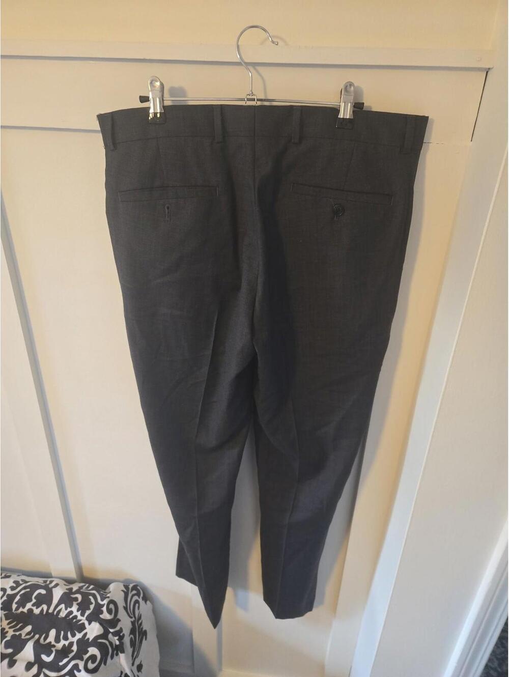 Kenneth Cole Reaction Men's Charcoal Grey Dress Pants 34x32 - Picture 2 of 5